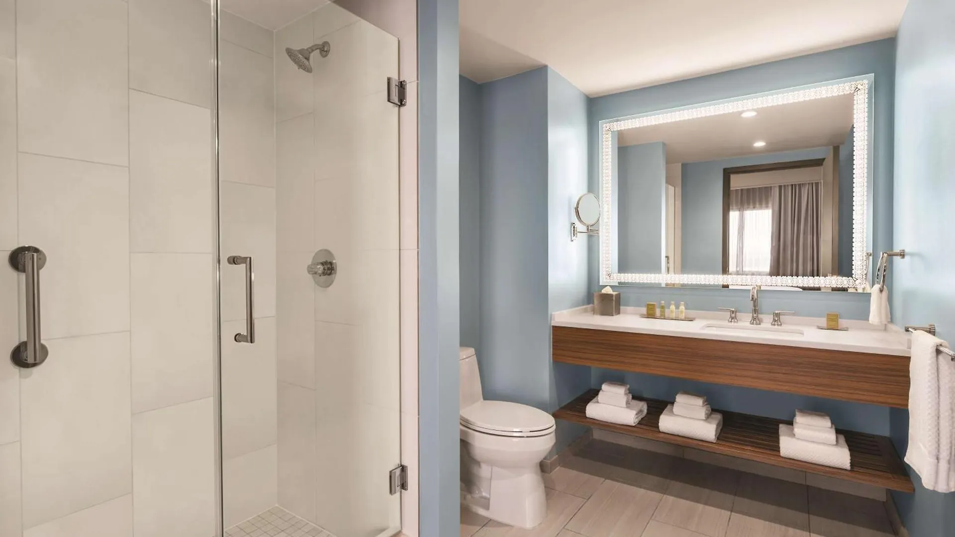 Doubletree By Hilton Tampa Rocky Point Waterfront Hotel 3*,  United States